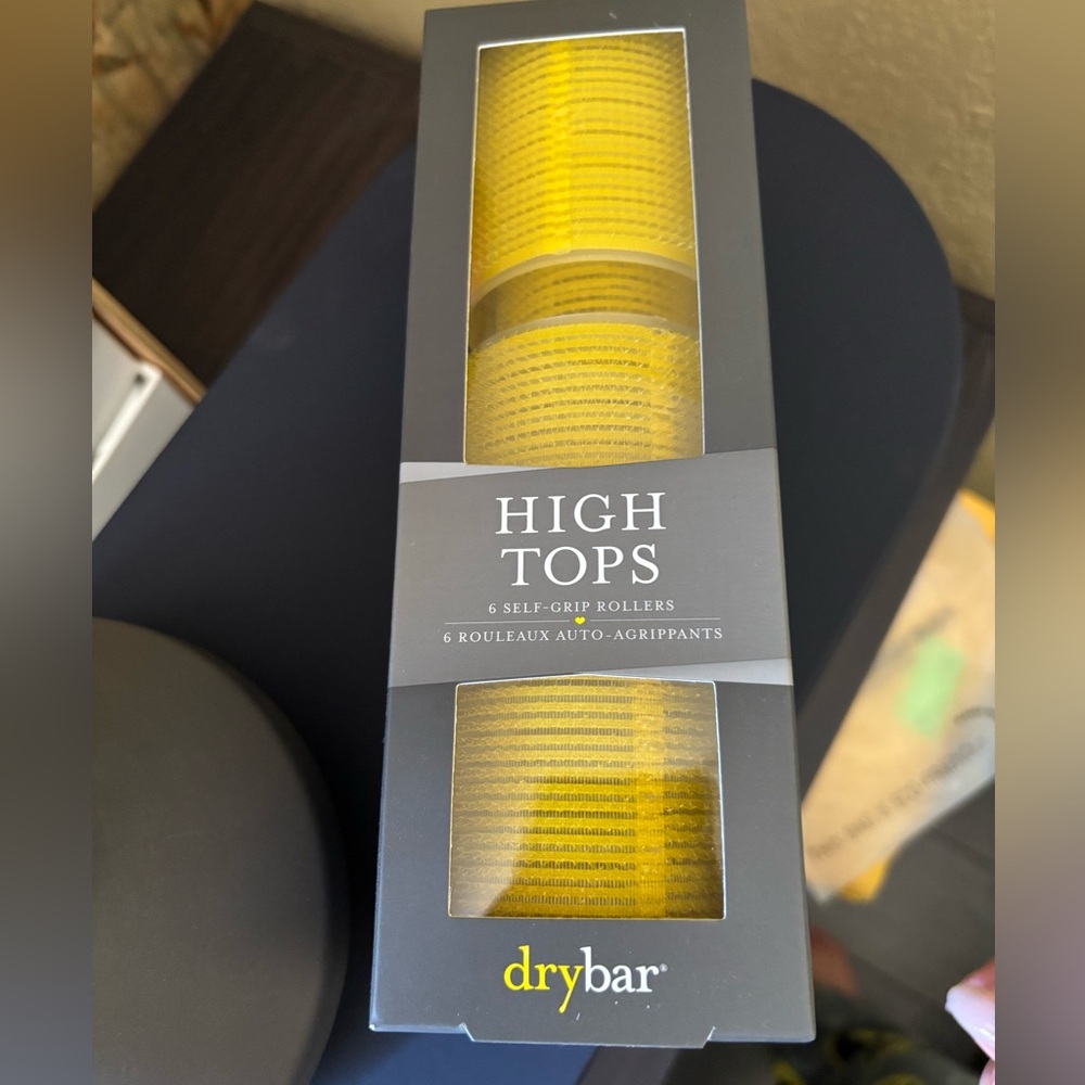Drybar High Tops Self-Grip Rollers in Gray and Yellow